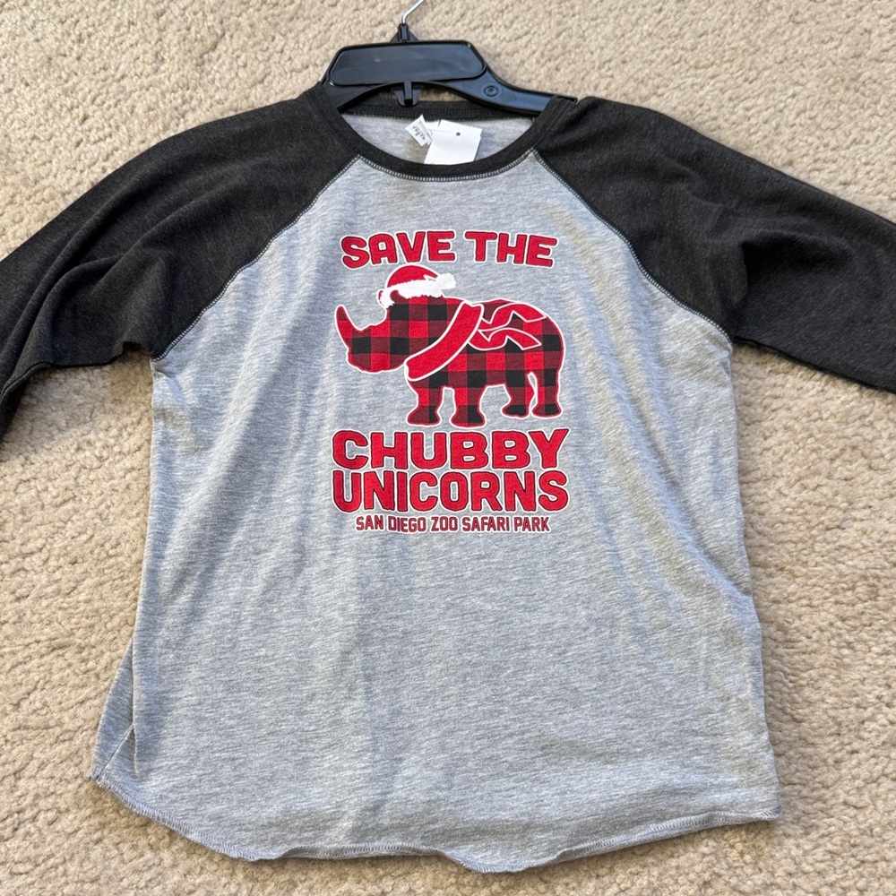 NWT San Diego Zoo Gray and Black Raglan Shirt with Red Rhino Design - Size Small